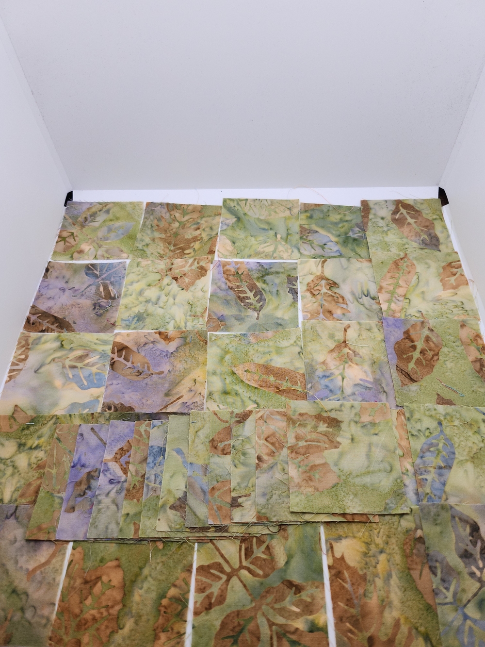 Botanical Leaf Print Quilted Bedding Fabric - Green Multicolor
